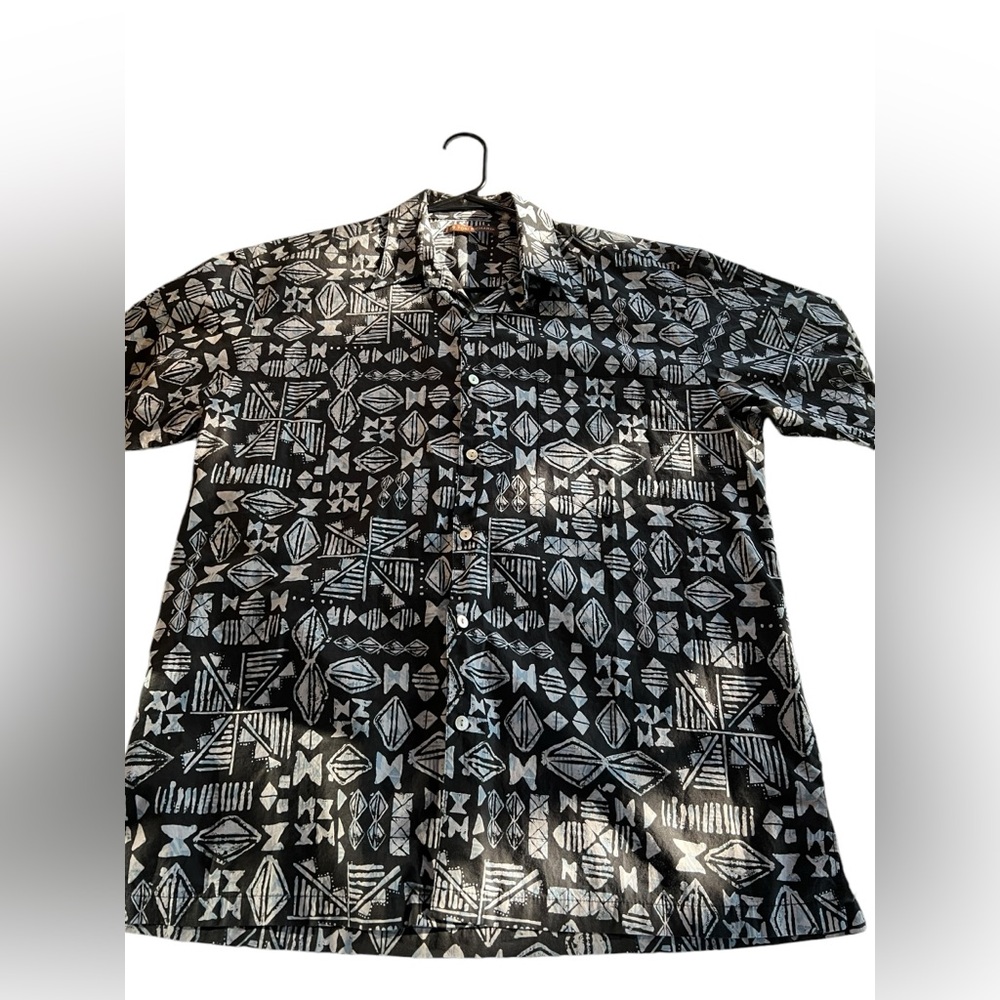 Tori Richard button down shirt